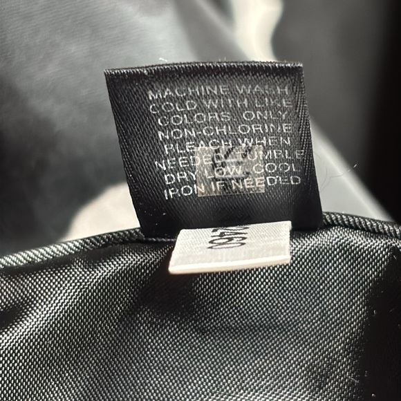 EXPRESS Design Studio Black Geometric Print Pleated Fit & Flare Skirt Size 4 - Picture 5 of 8